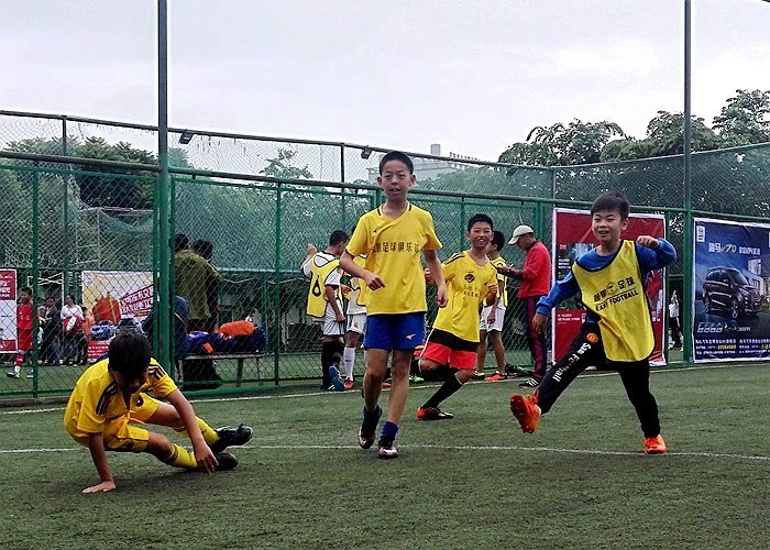 香港足球俱乐部如参加中超联赛会是怎样？
